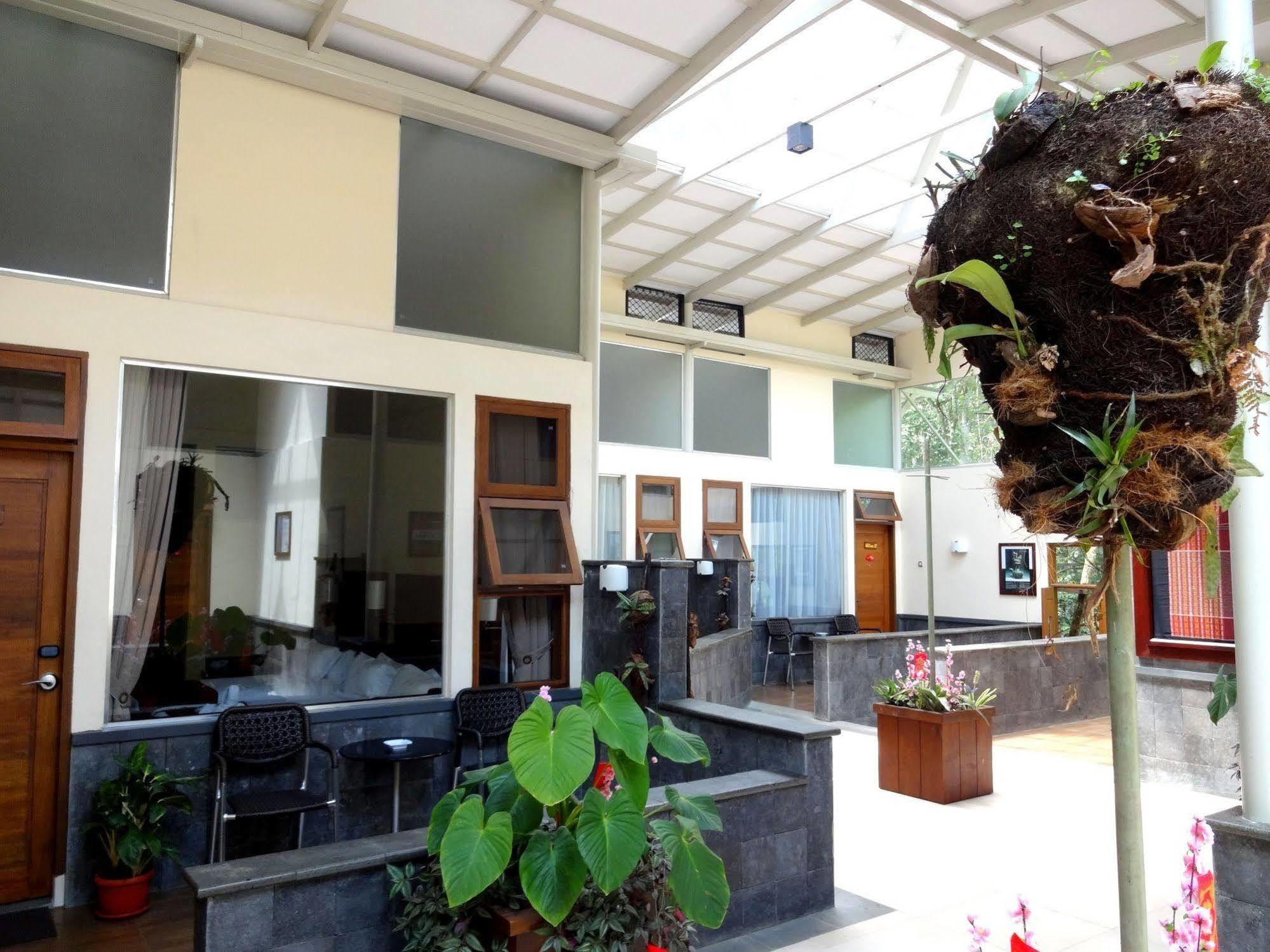 Taman Simalem Resort Tongging ภายนอก รูปภาพ