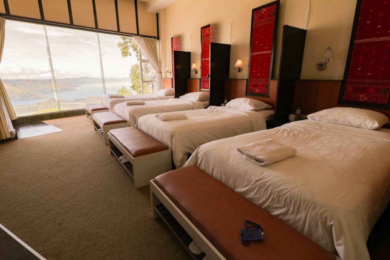 Taman Simalem Resort Tongging ภายนอก รูปภาพ