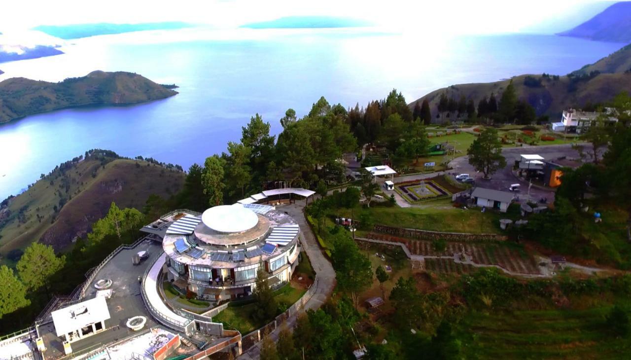 Taman Simalem Resort Tongging ภายนอก รูปภาพ