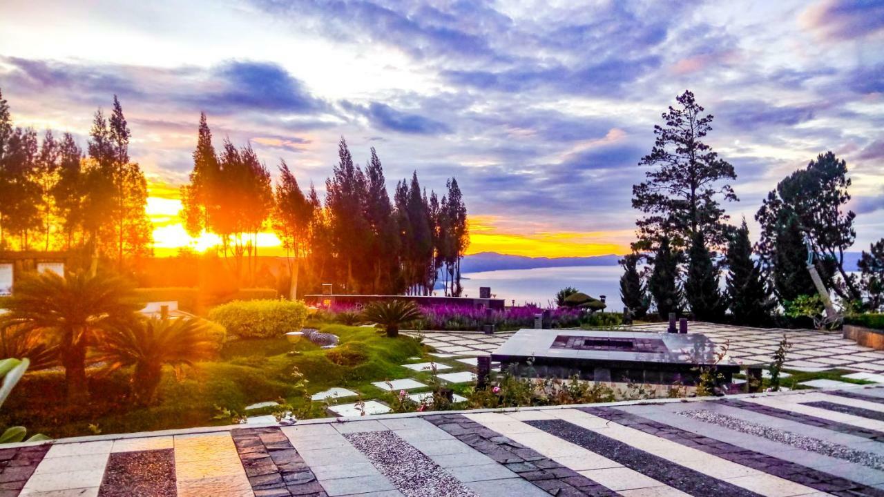 Taman Simalem Resort Tongging ภายนอก รูปภาพ